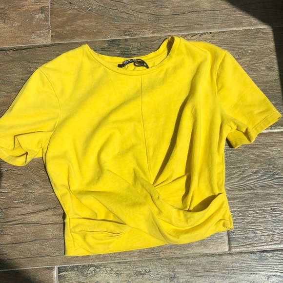 Zara Tops - yellow cropped tied up tee